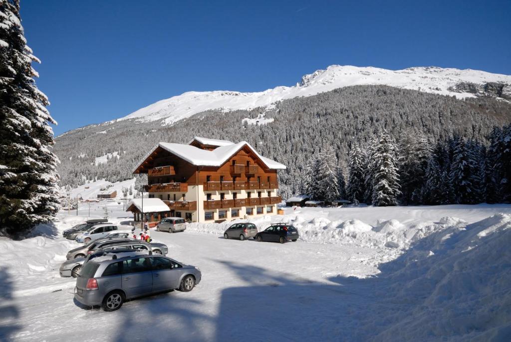 Hotel Cevedale Santa Caterina Valfurva Exterior photo