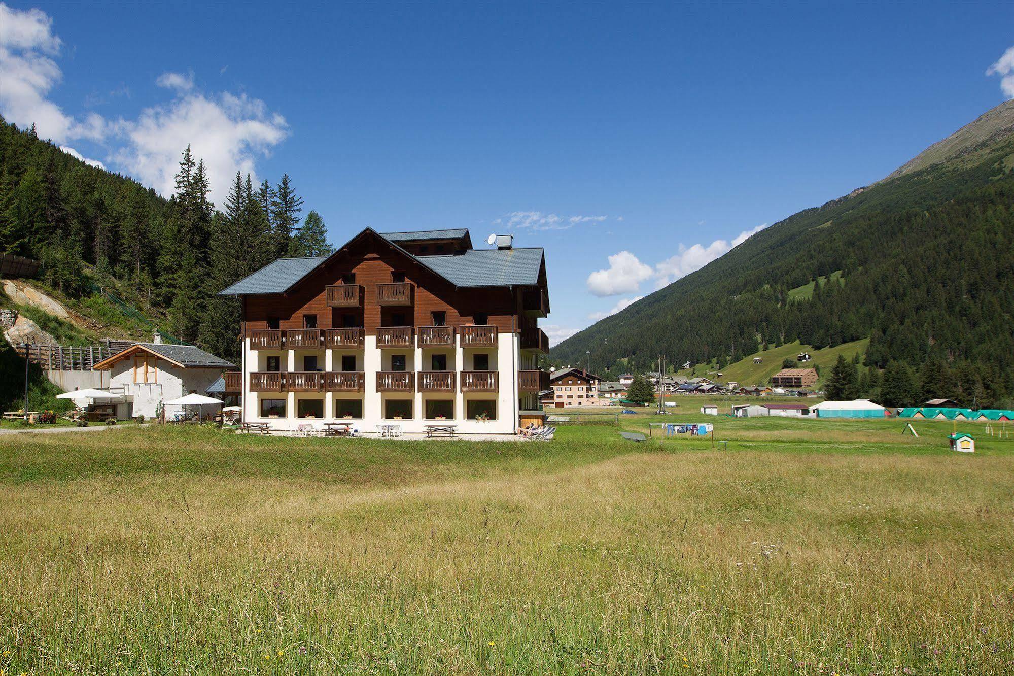 Hotel Cevedale Santa Caterina Valfurva Exterior photo